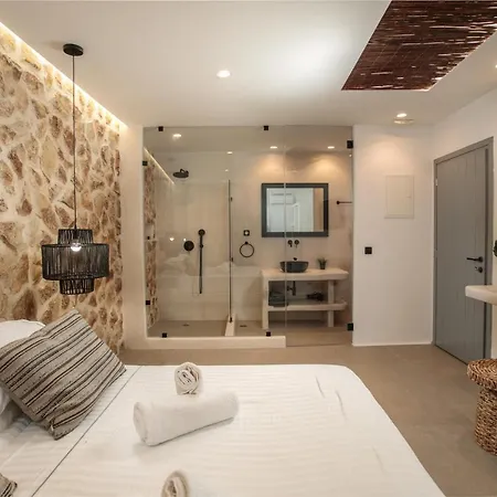 Naxos Village Hotell *