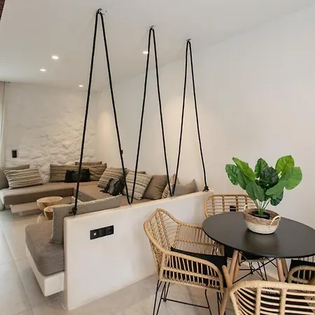 Naxos Village Hotell *
