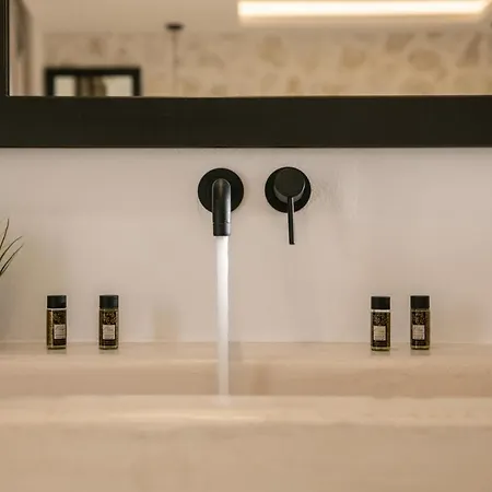 Naxos Village Hotel *